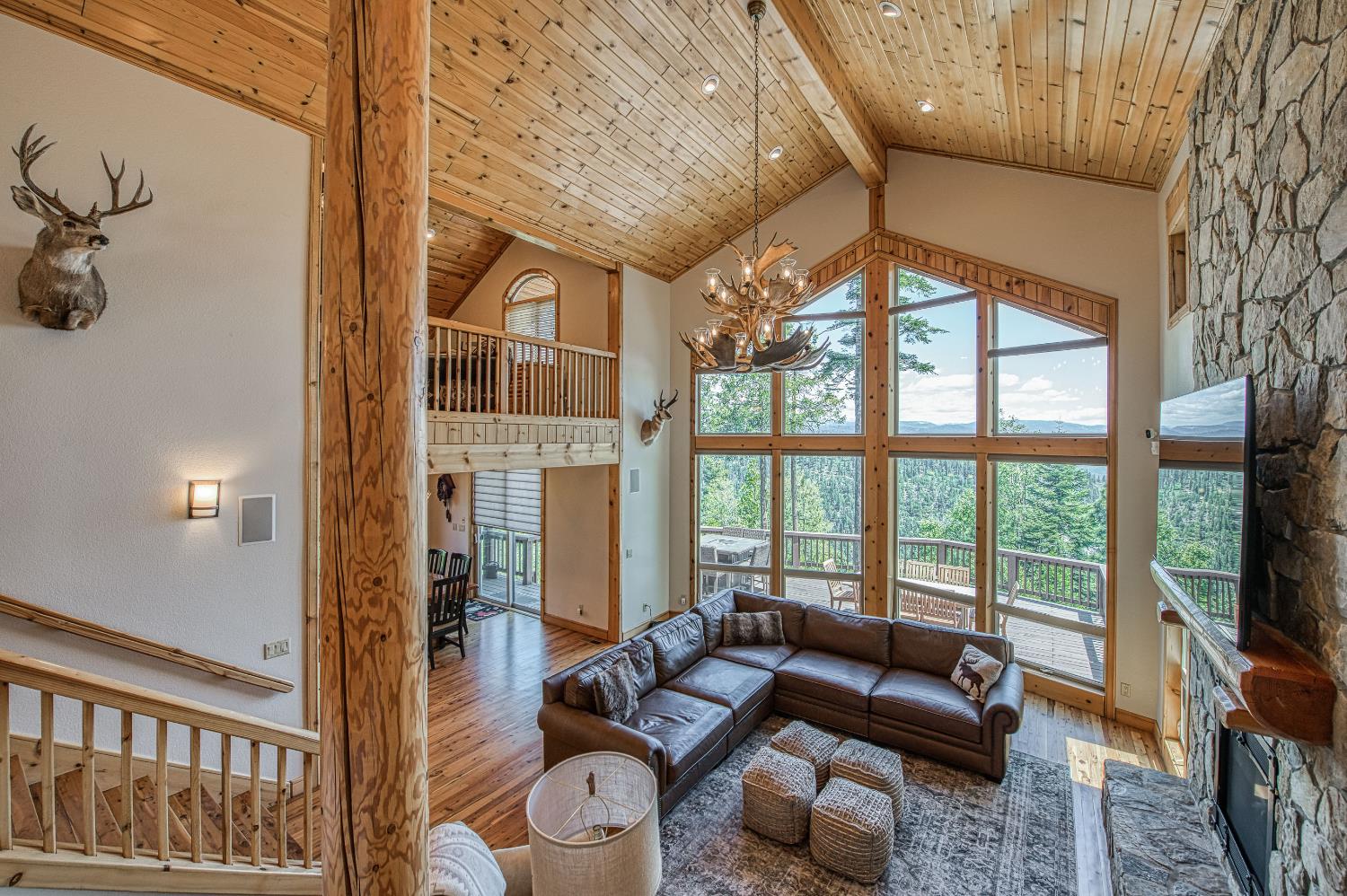 42555 Canyon Vista Ln, Shaver Lake, CA 93664