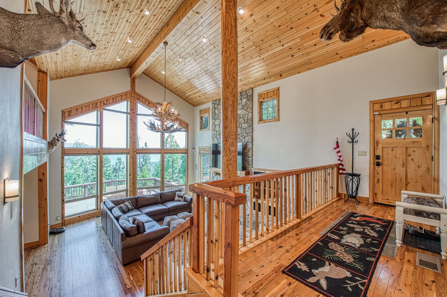 42555 Canyon Vista Ln, Shaver Lake, CA 93664