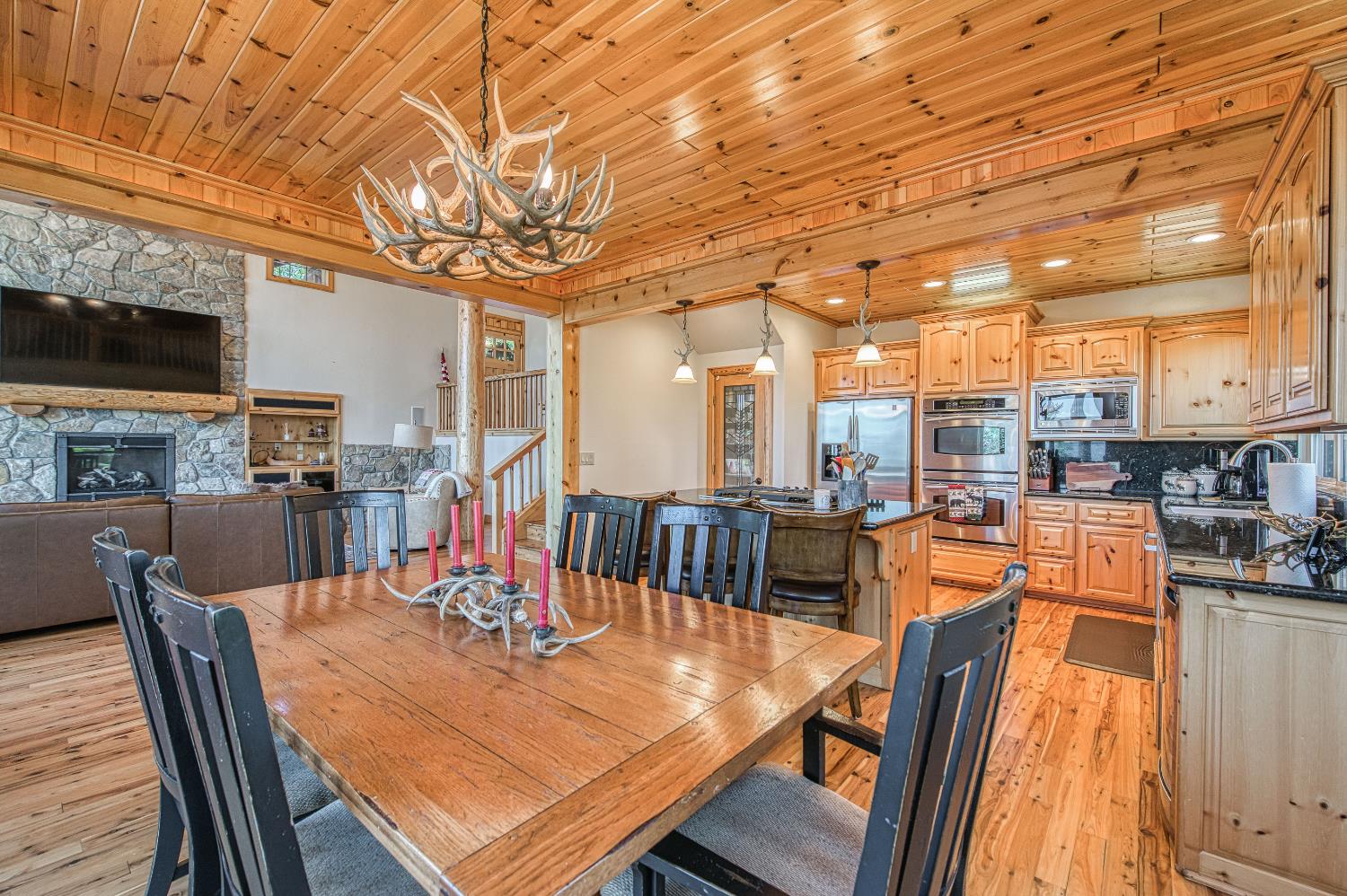 42555 Canyon Vista Ln, Shaver Lake, CA 93664