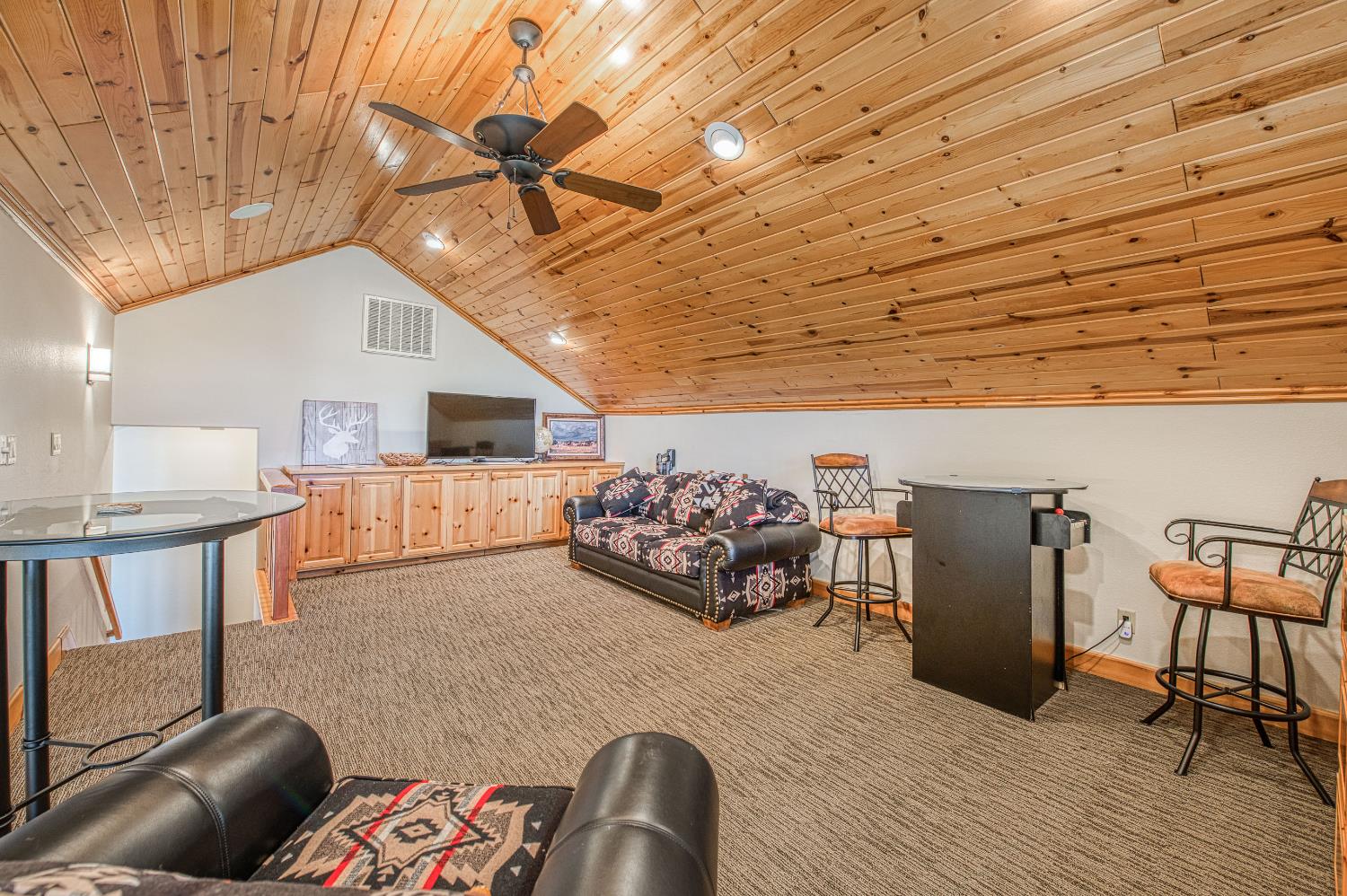 42555 Canyon Vista Ln, Shaver Lake, CA 93664