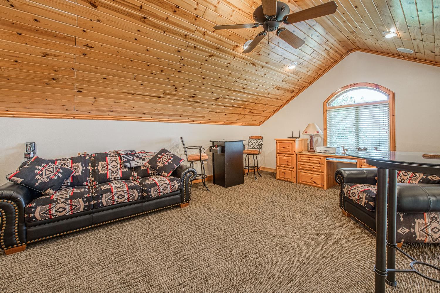 42555 Canyon Vista Ln, Shaver Lake, CA 93664