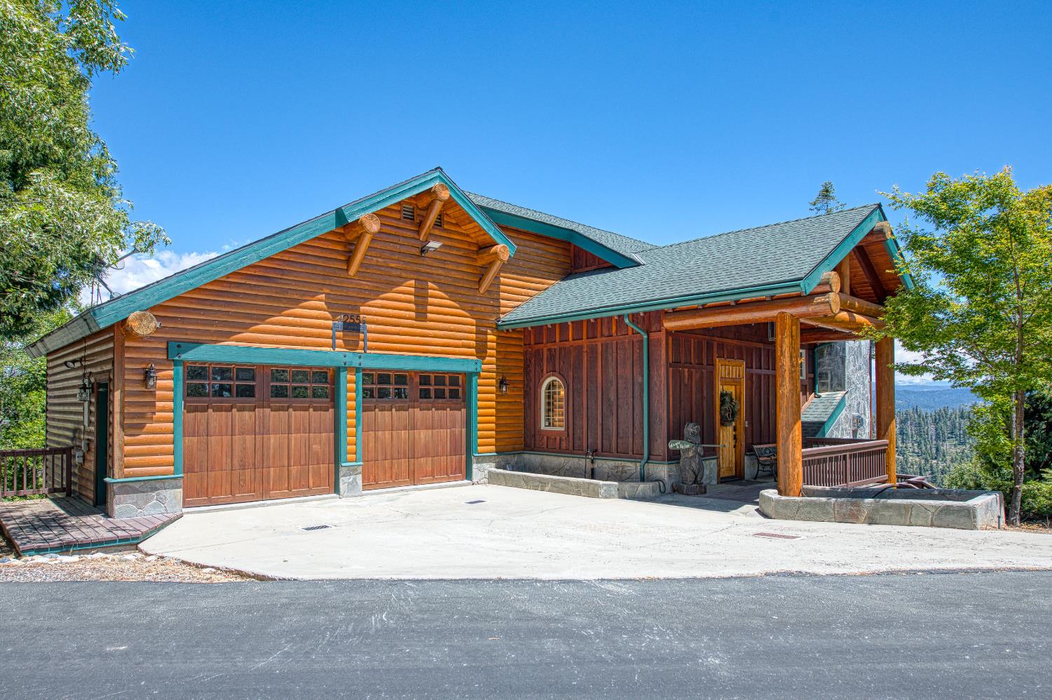 42555 Canyon Vista Ln, Shaver Lake, CA 93664