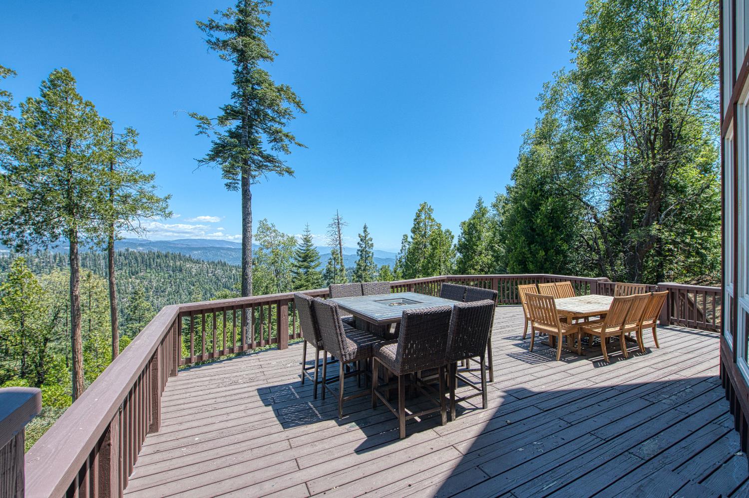42555 Canyon Vista Ln, Shaver Lake, CA 93664