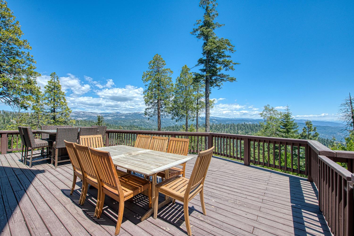 42555 Canyon Vista Ln, Shaver Lake, CA 93664