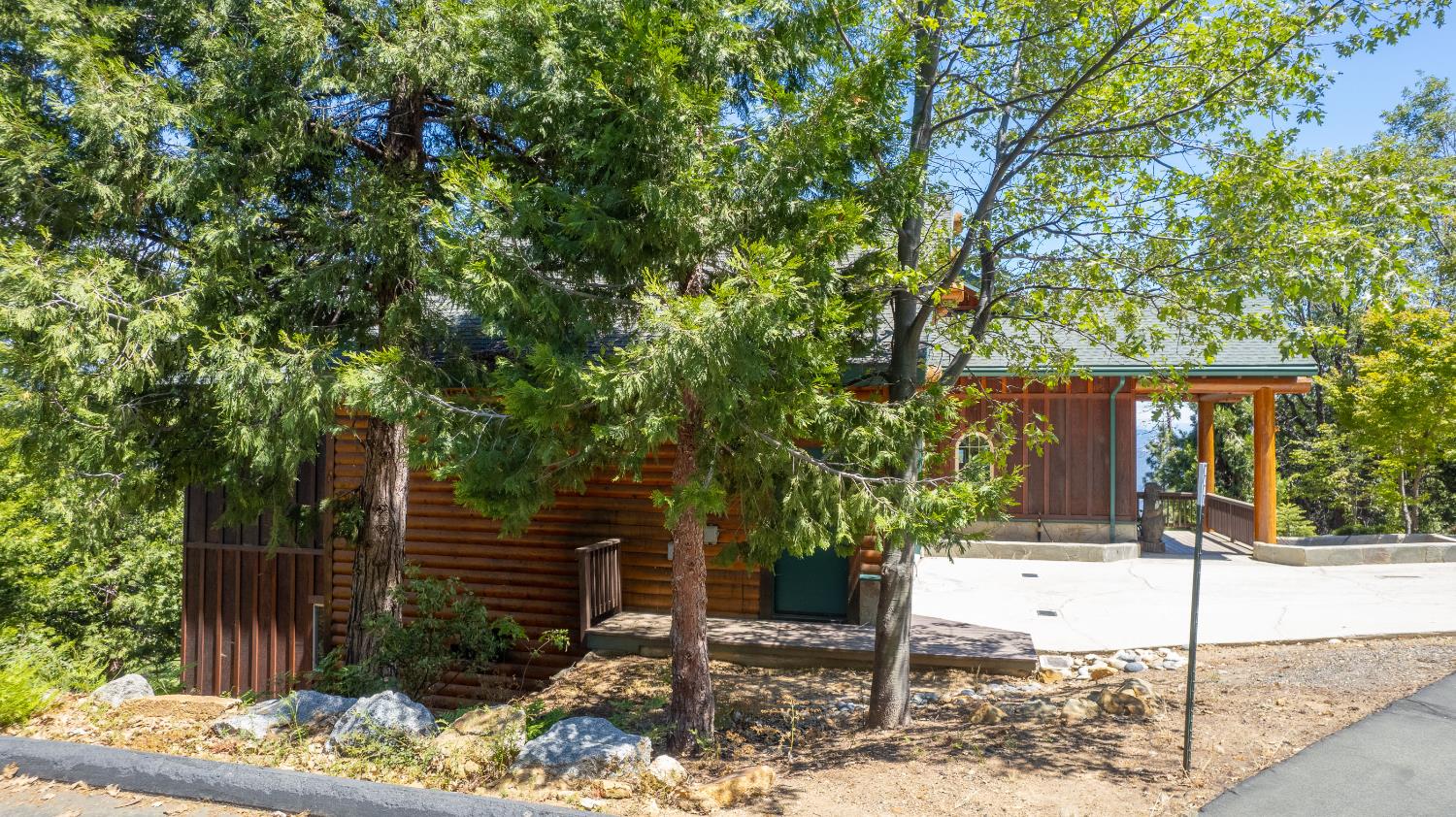 42555 Canyon Vista Ln, Shaver Lake, CA 93664