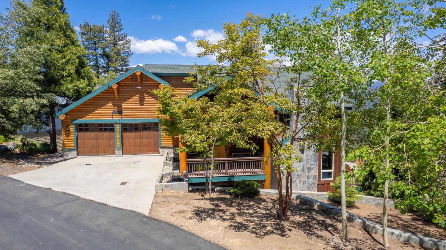 42555 Canyon Vista Ln, Shaver Lake, CA 93664