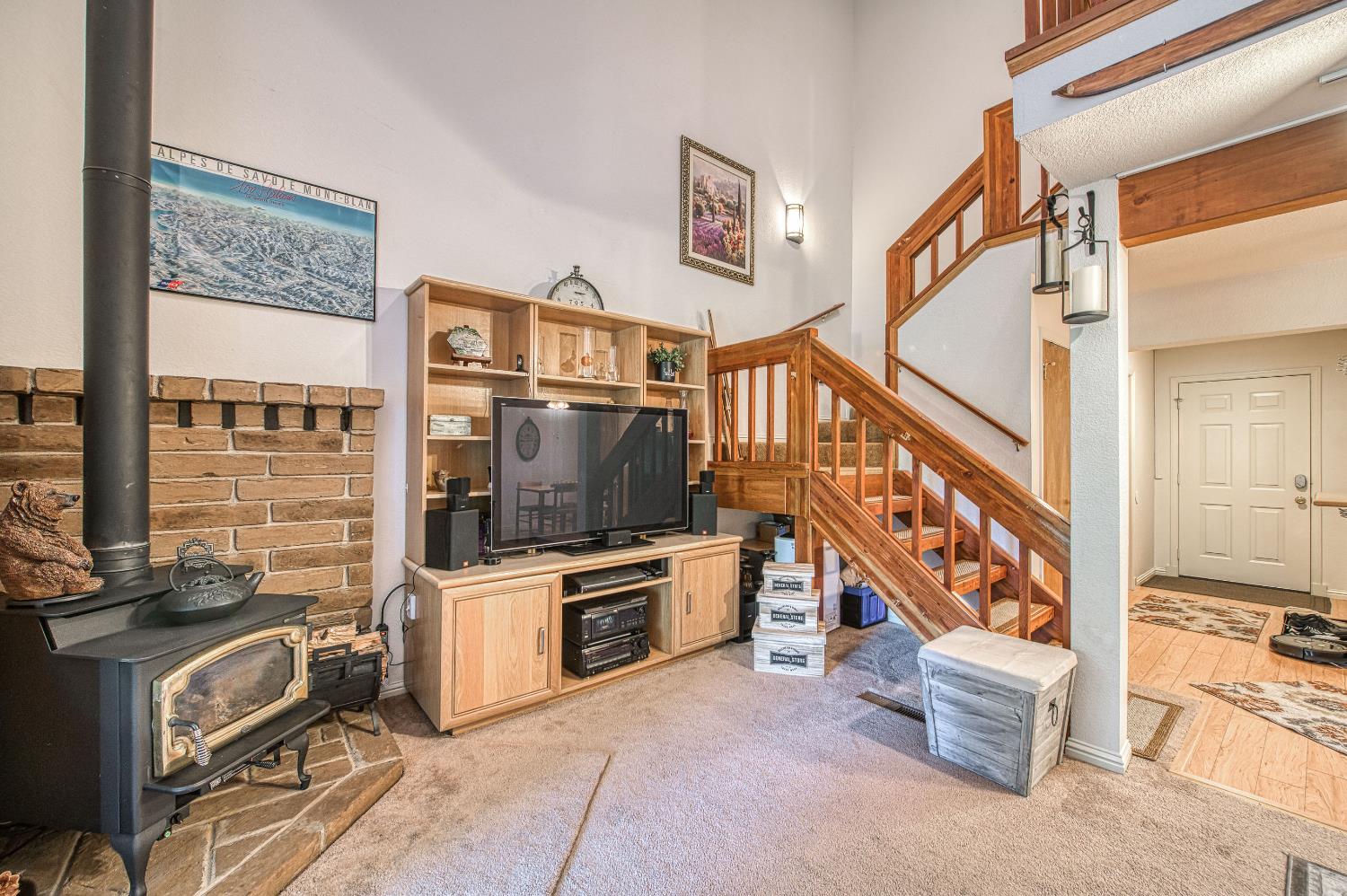 40782 Village Pass Ln, Shaver Lake, CA 93664