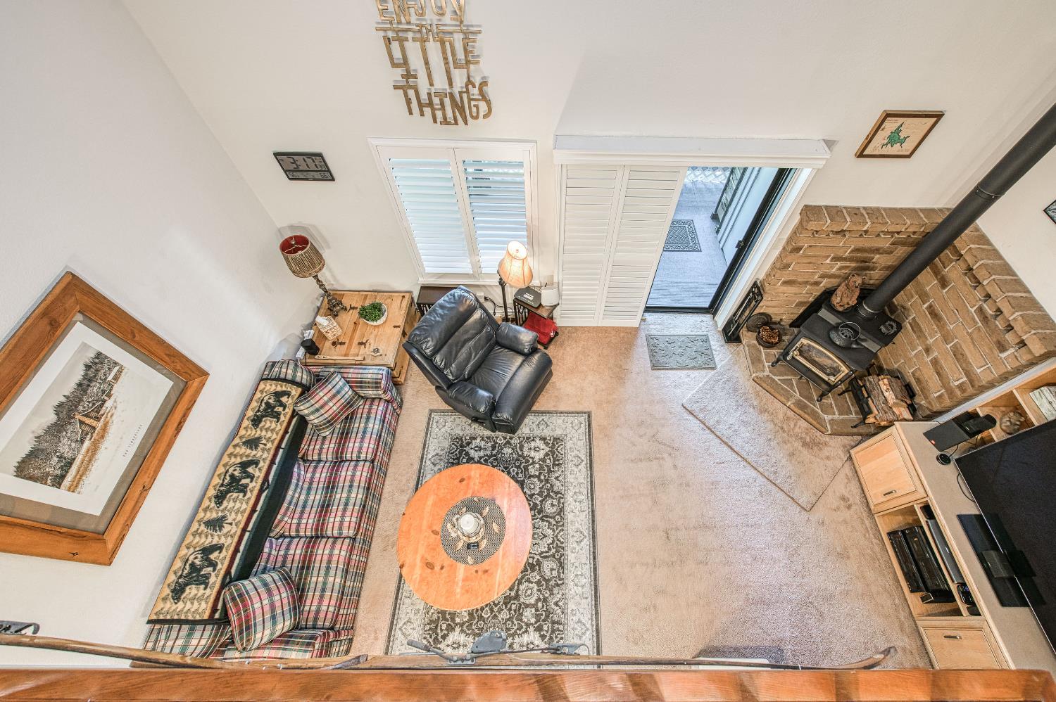 40782 Village Pass Ln, Shaver Lake, CA 93664