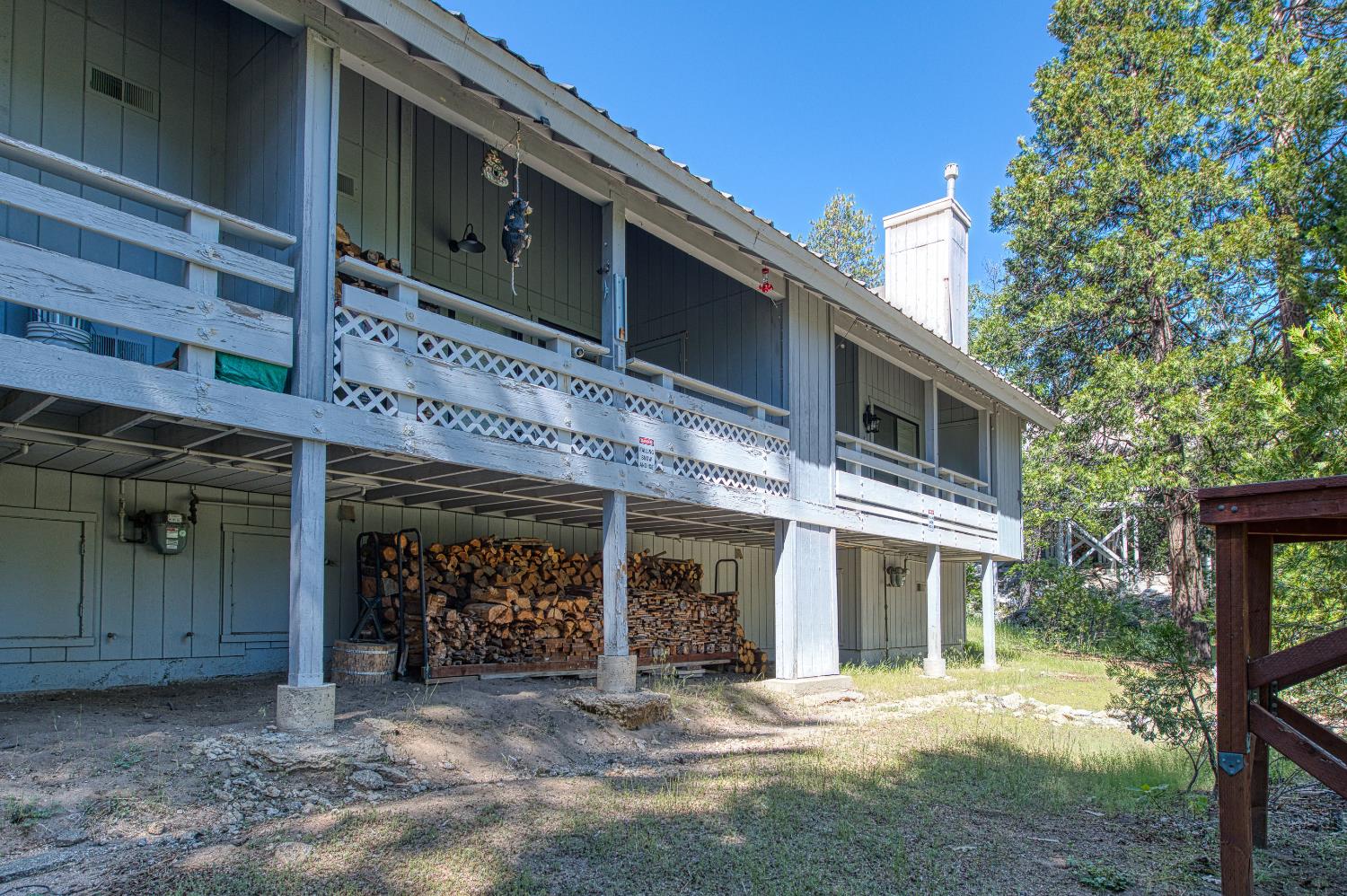 40782 Village Pass Ln, Shaver Lake, CA 93664