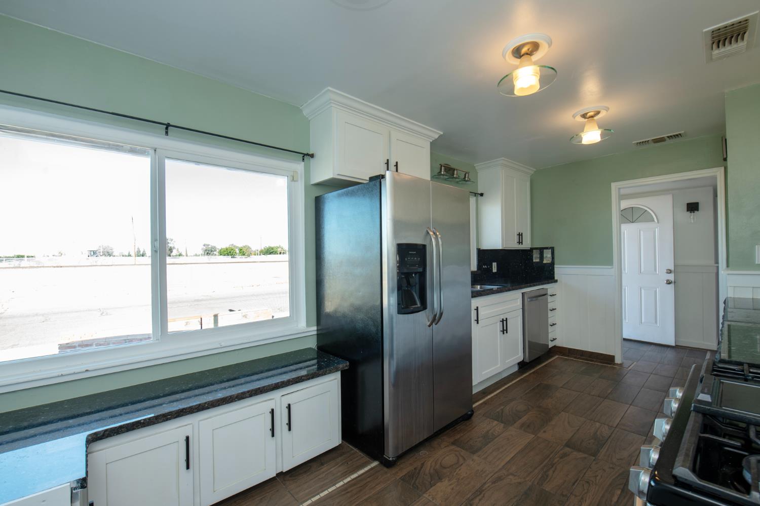 1918 N Weber Ave, Fresno, CA 93705