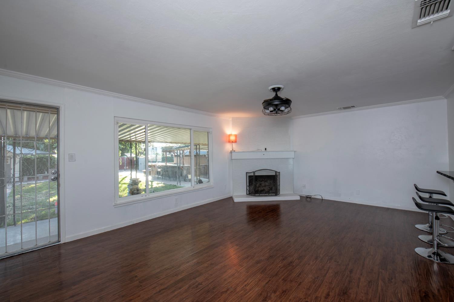 1918 N Weber Ave, Fresno, CA 93705