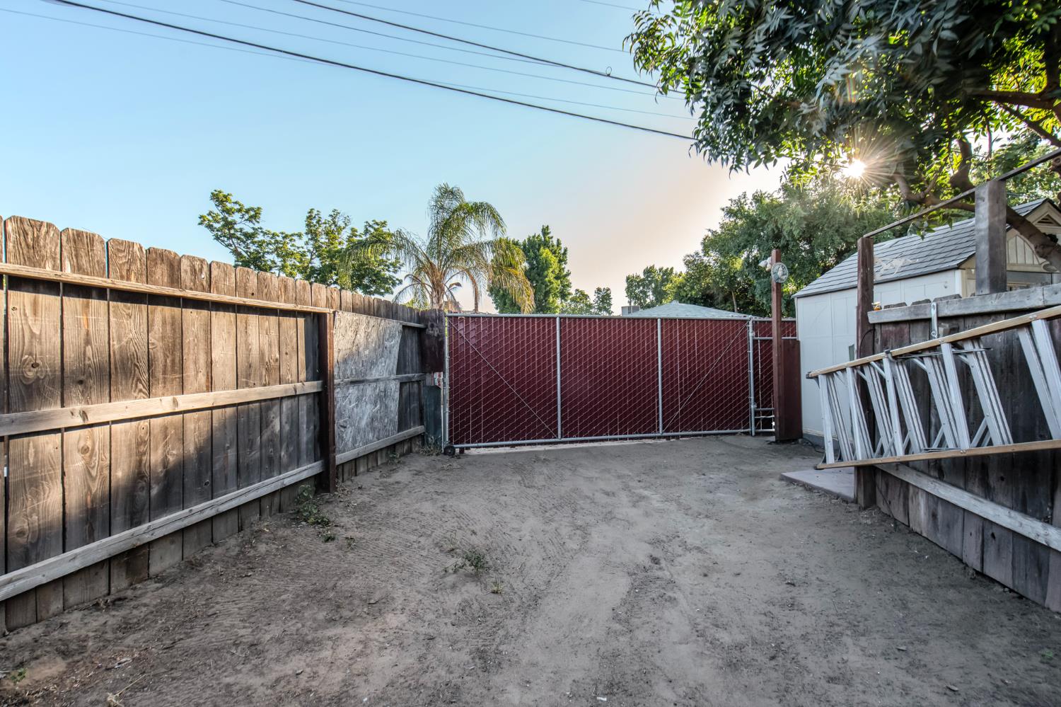 1918 N Weber Ave, Fresno, CA 93705