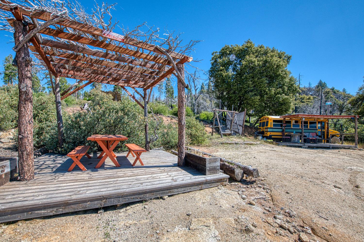 11111 Upper Cressman Rd, Shaver Lake, CA 93664
