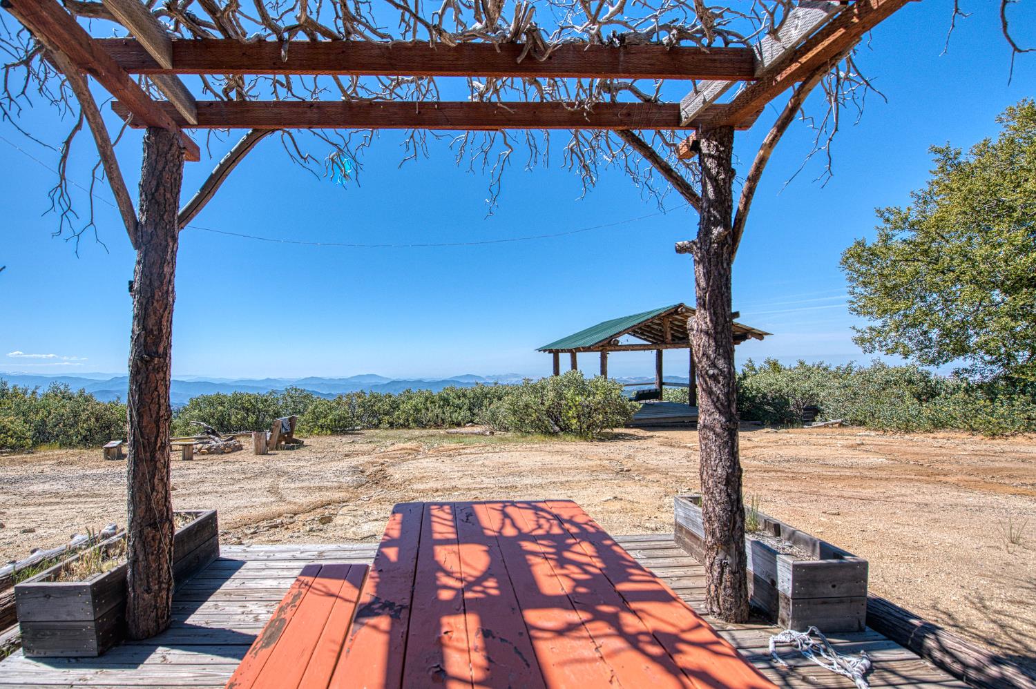11111 Upper Cressman Rd, Shaver Lake, CA 93664