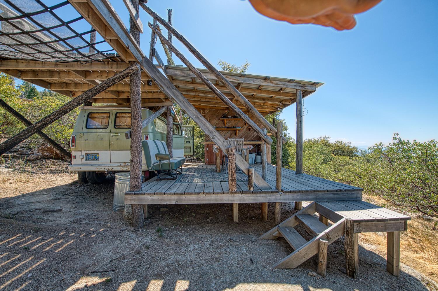 11111 Upper Cressman Rd, Shaver Lake, CA 93664