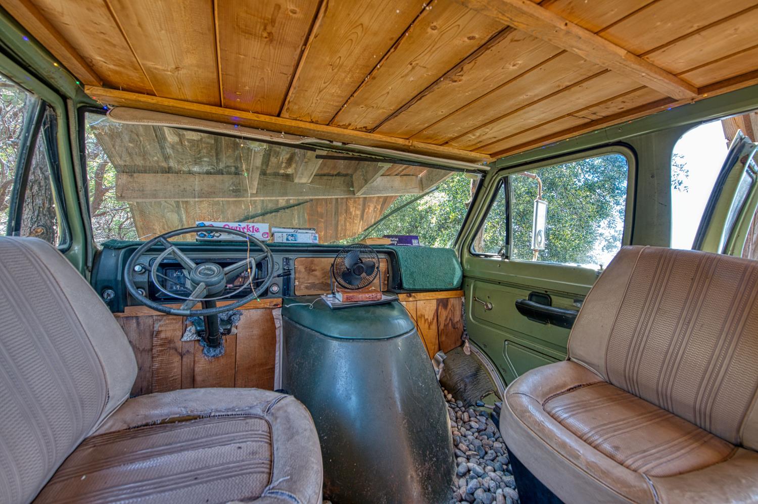 11111 Upper Cressman Rd, Shaver Lake, CA 93664