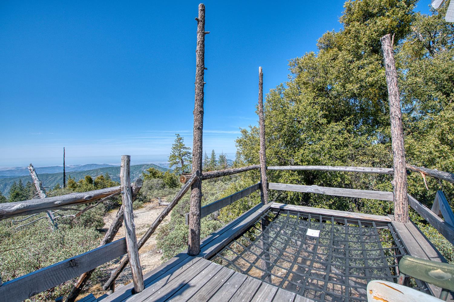 11111 Upper Cressman Rd, Shaver Lake, CA 93664