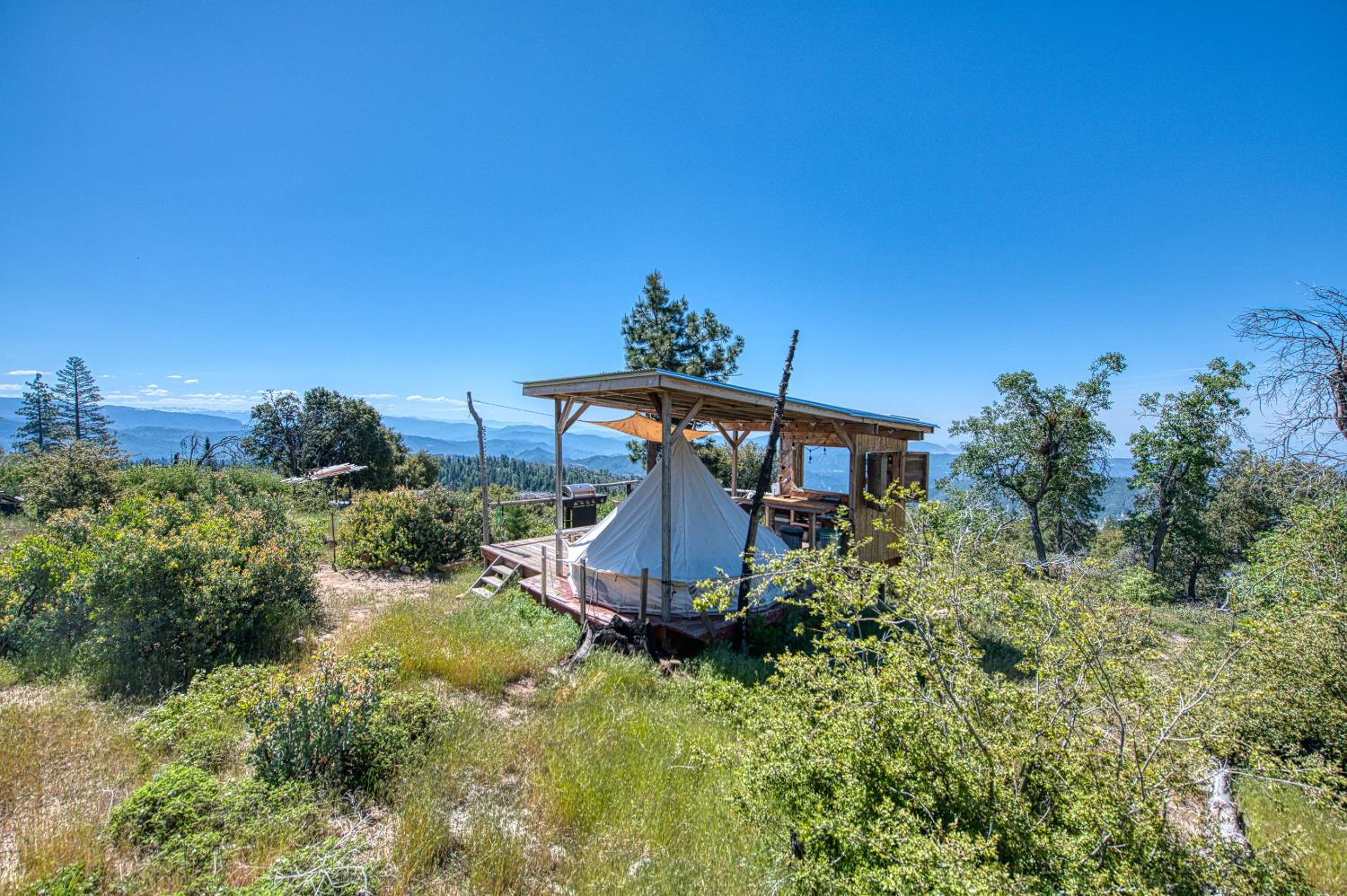 11111 Upper Cressman Rd, Shaver Lake, CA 93664