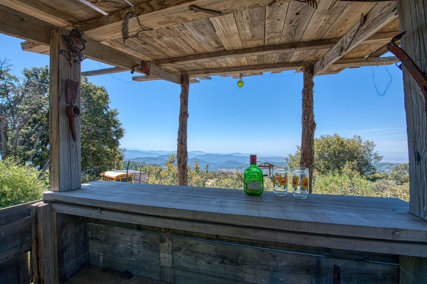 11111 Upper Cressman Rd, Shaver Lake, CA 93664