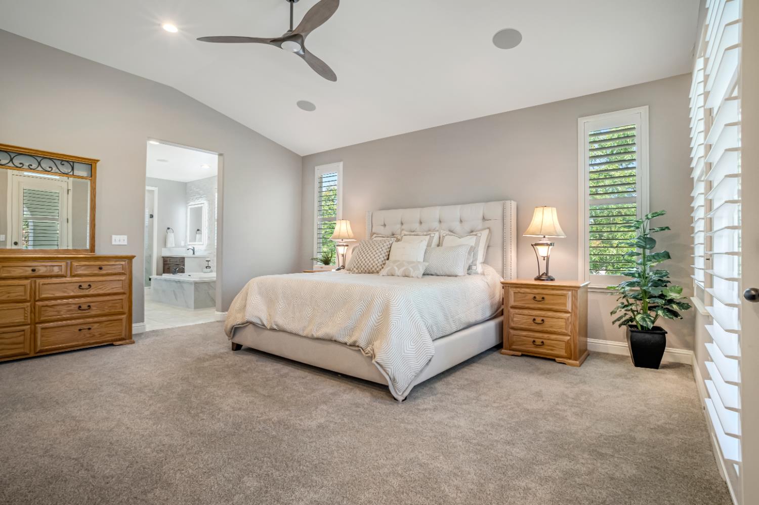 3770 Serena Ave, Clovis, CA 93619