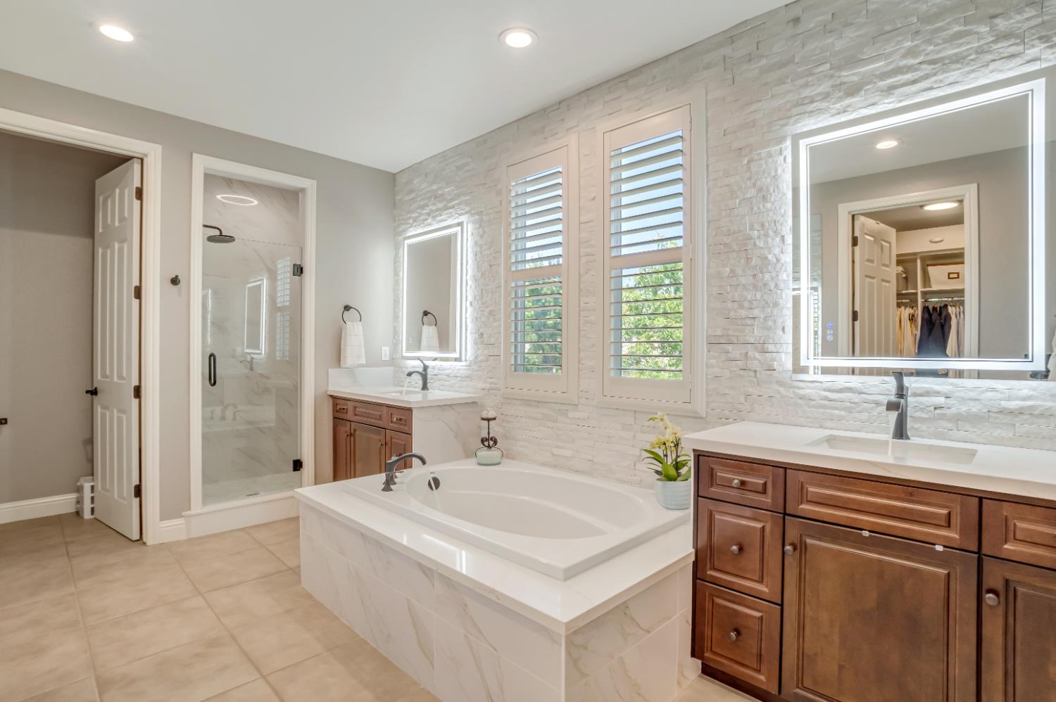 3770 Serena Ave, Clovis, CA 93619