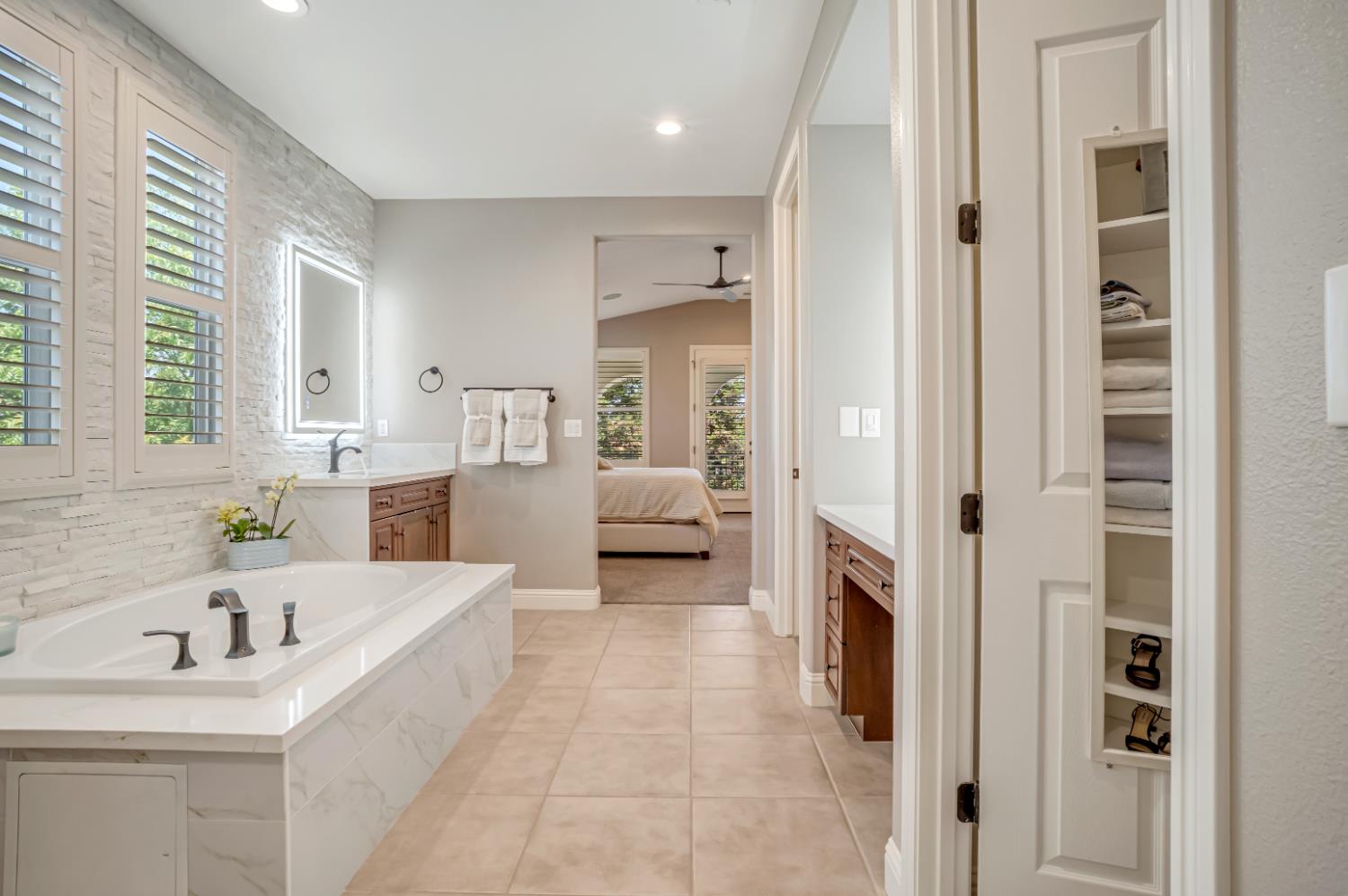 3770 Serena Ave, Clovis, CA 93619