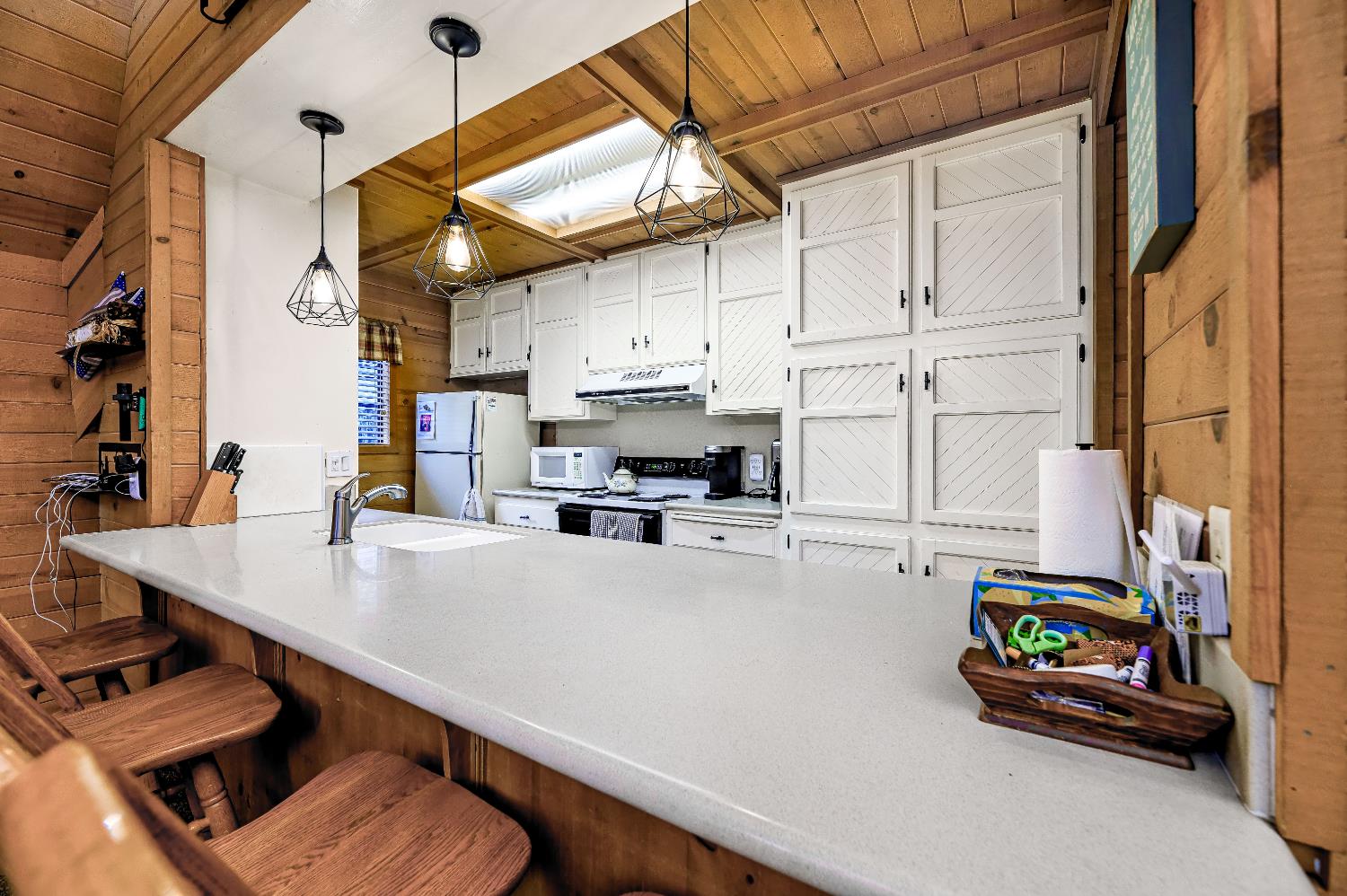 41864 Linnet Ln, Shaver Lake, CA 93664
