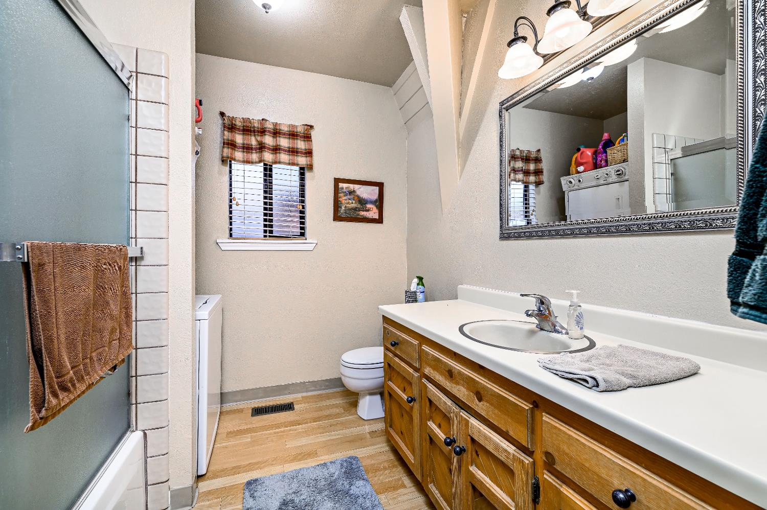 41864 Linnet Ln, Shaver Lake, CA 93664
