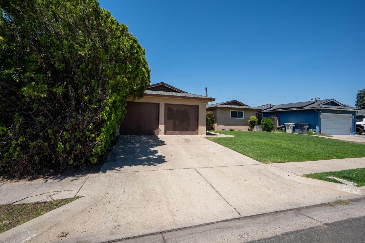 4527 N Chestnut Ave, Fresno, CA 93726