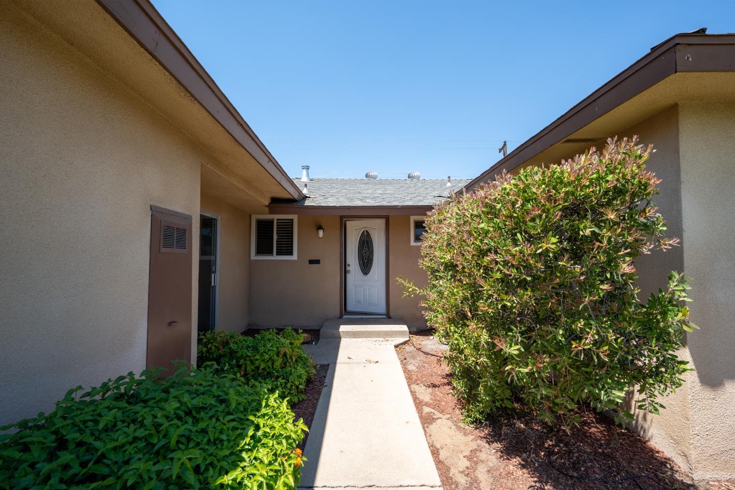 4527 N Chestnut Ave, Fresno, CA 93726
