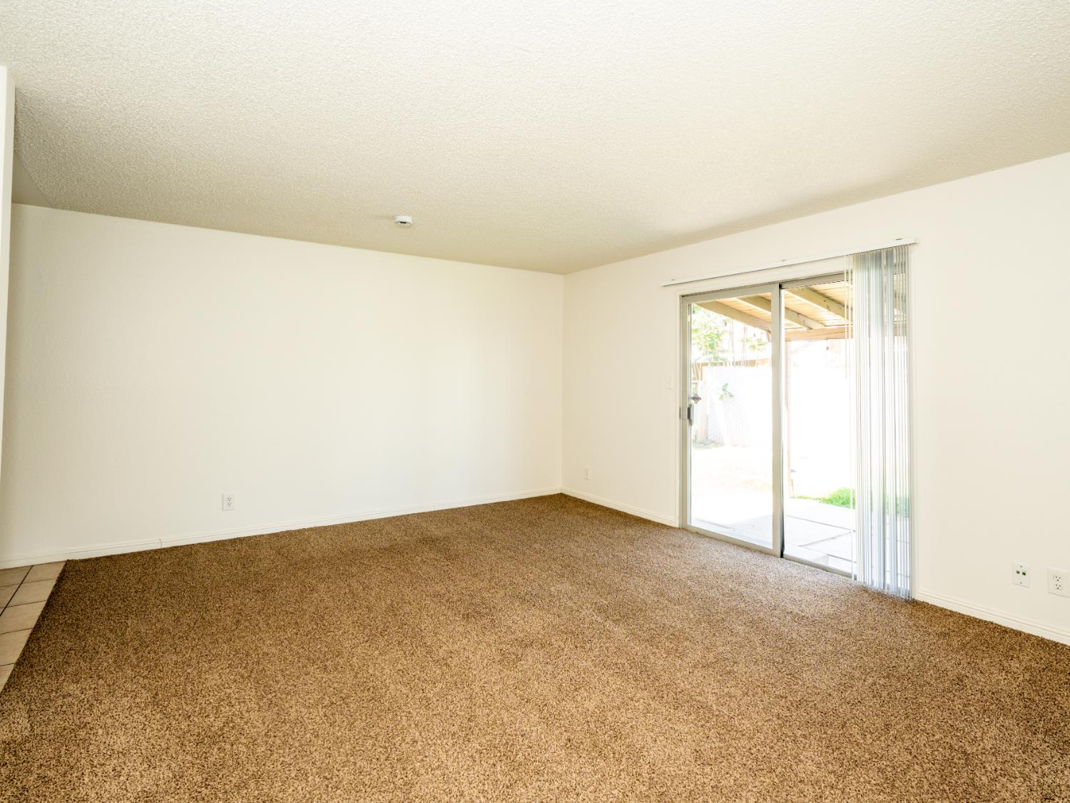 4527 N Chestnut Ave, Fresno, CA 93726