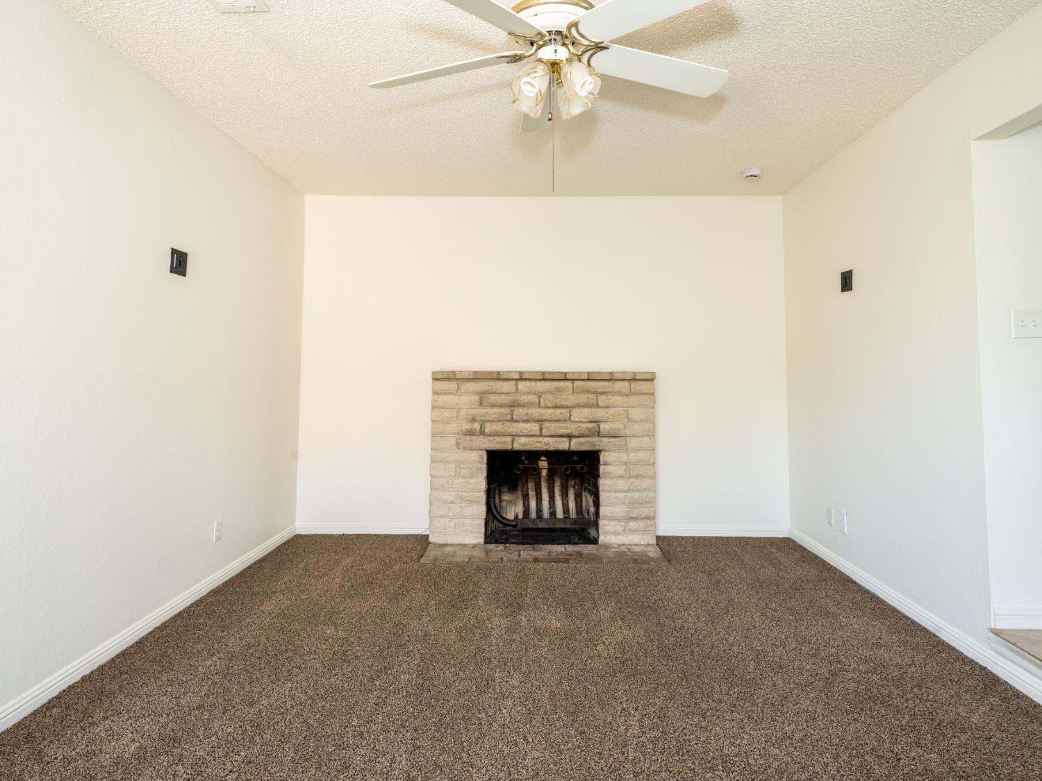 4527 N Chestnut Ave, Fresno, CA 93726
