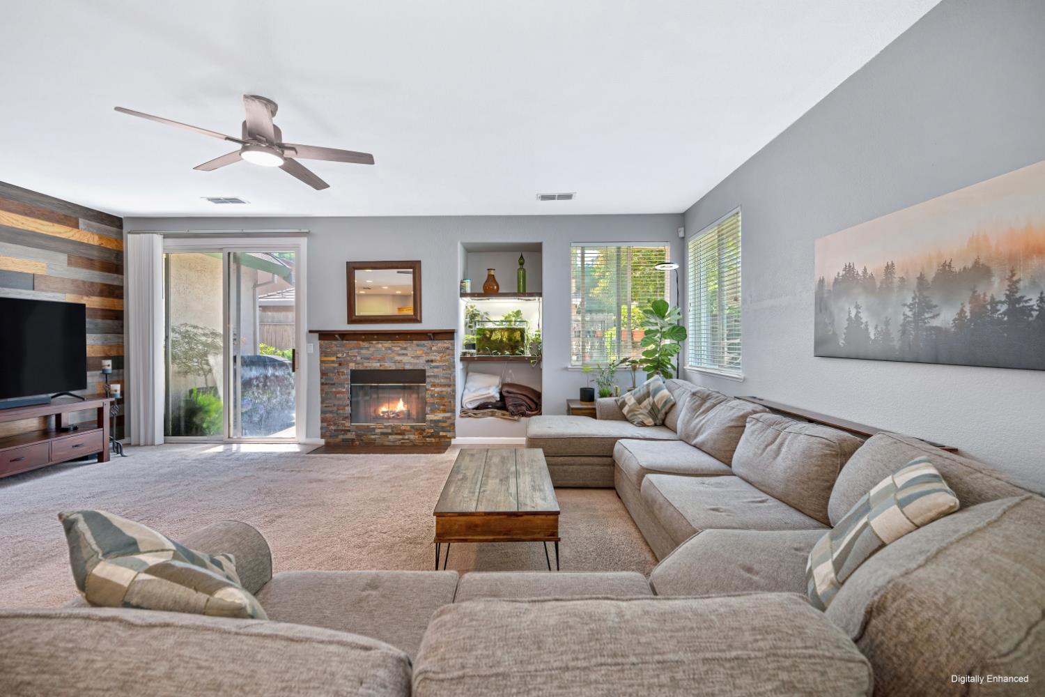 6 Carver Ct, Sacramento, CA 95835