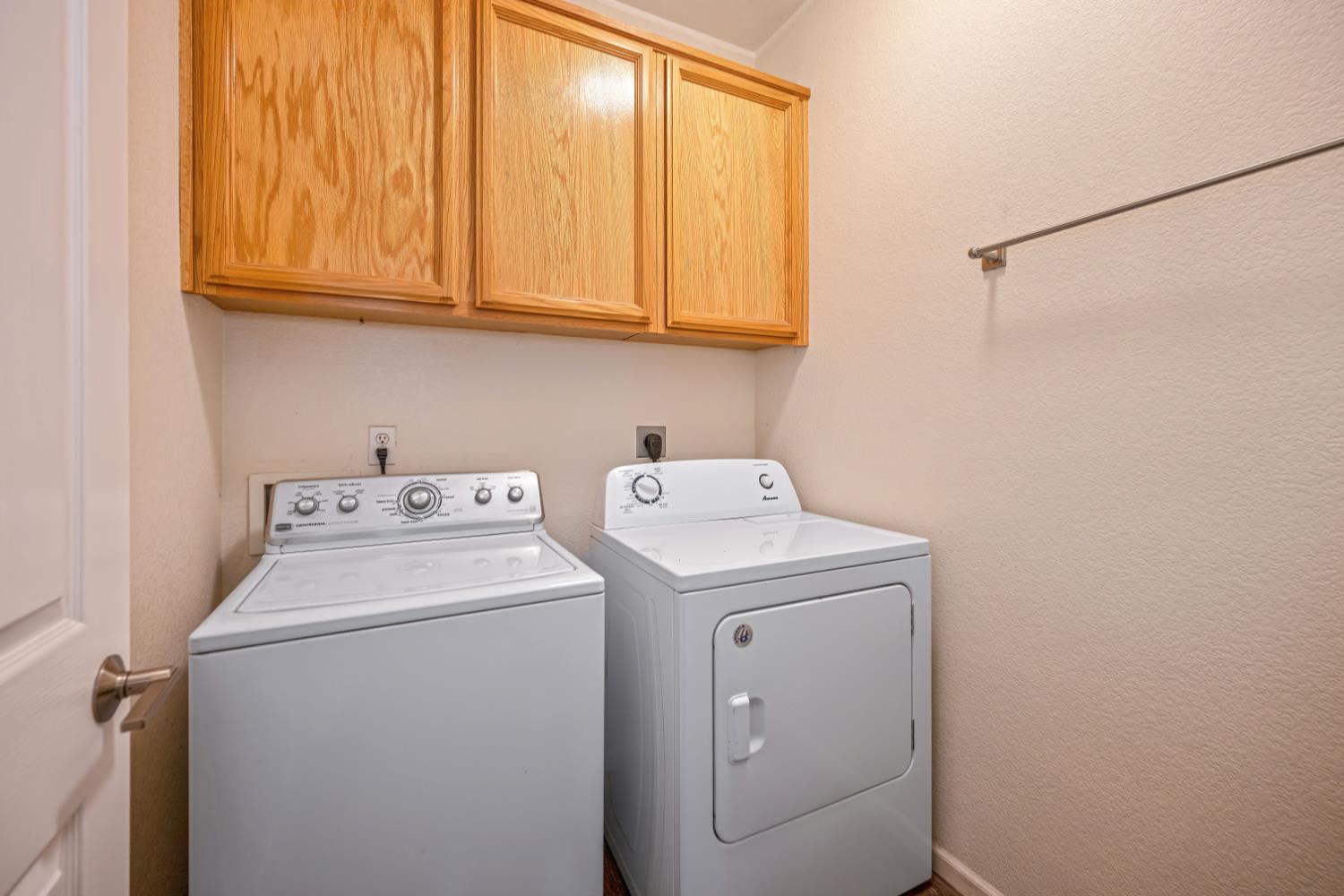 6 Carver Ct, Sacramento, CA 95835