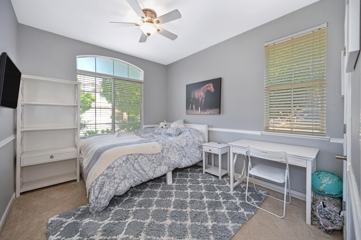 6 Carver Ct, Sacramento, CA 95835
