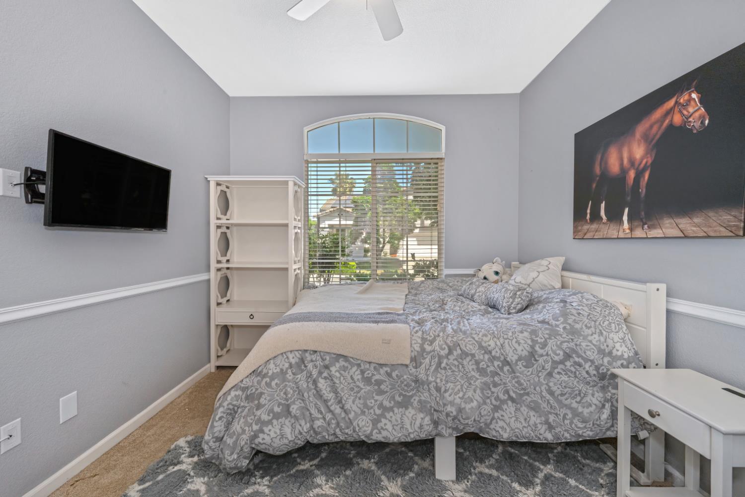 6 Carver Ct, Sacramento, CA 95835