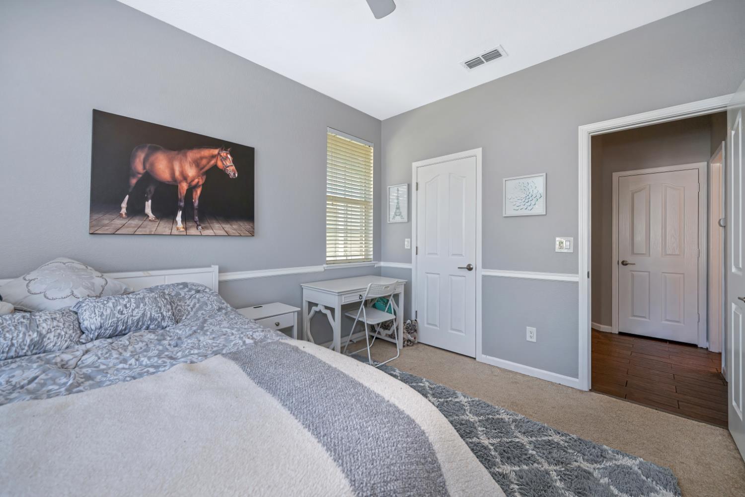6 Carver Ct, Sacramento, CA 95835