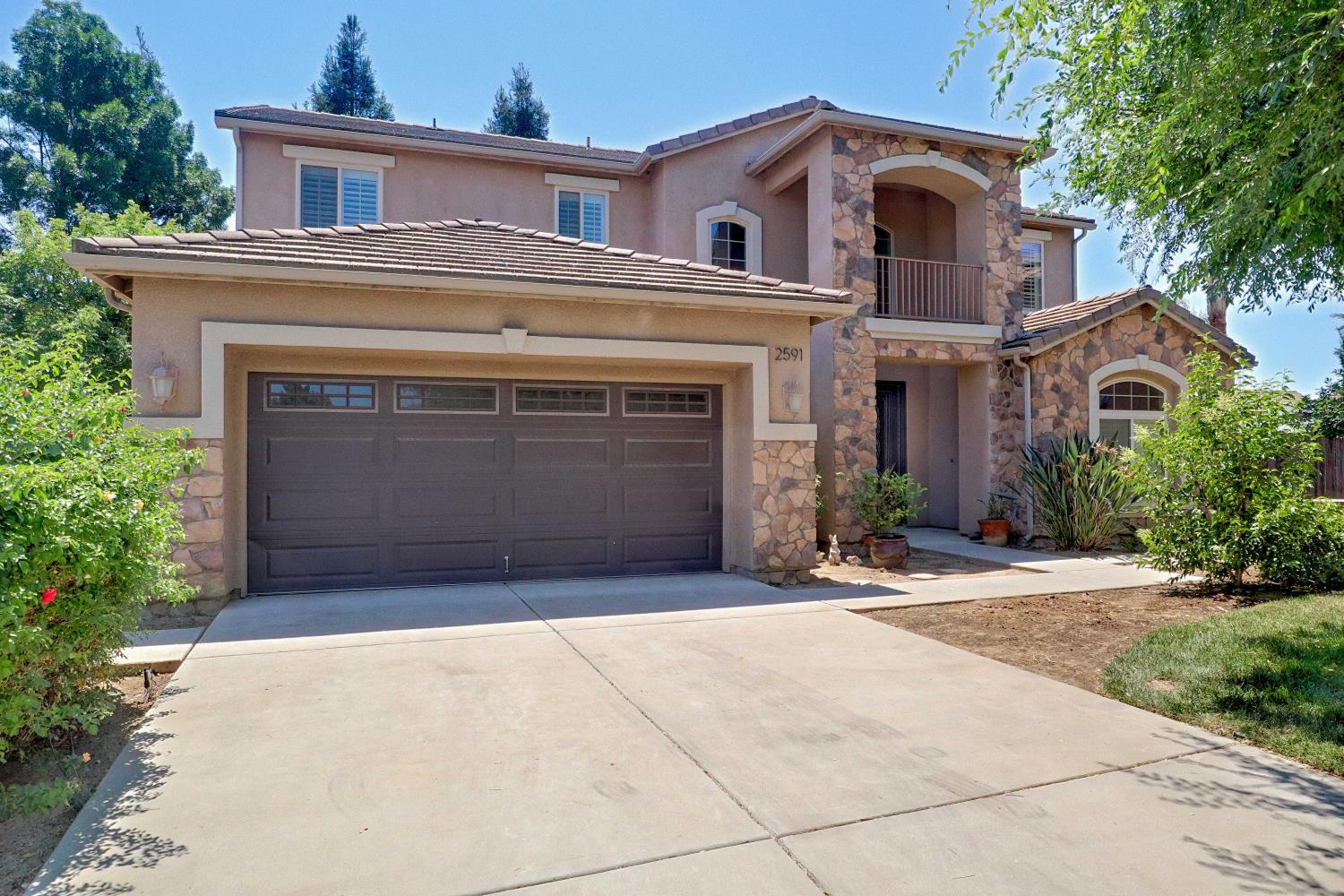 2591 E Powers Ave, Fresno, CA 93720