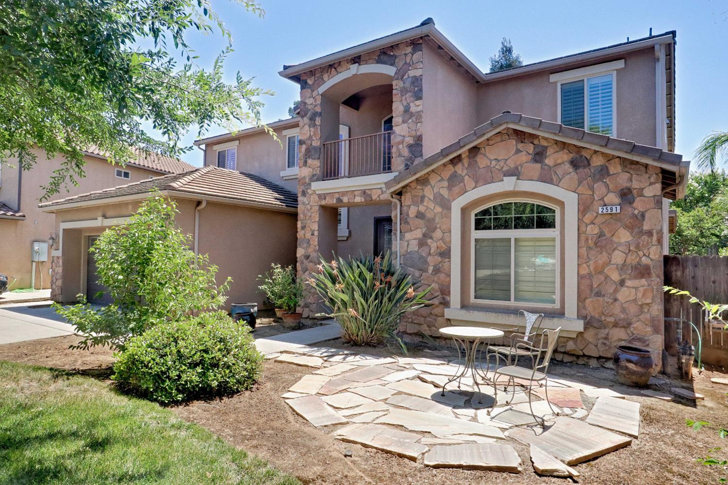 2591 E Powers Ave, Fresno, CA 93720
