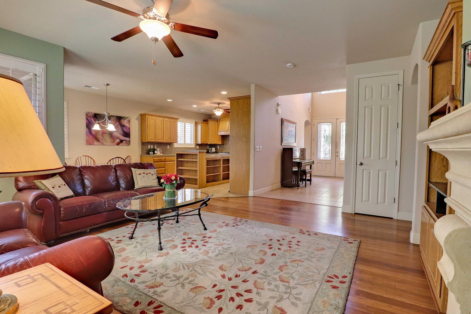 2591 E Powers Ave, Fresno, CA 93720
