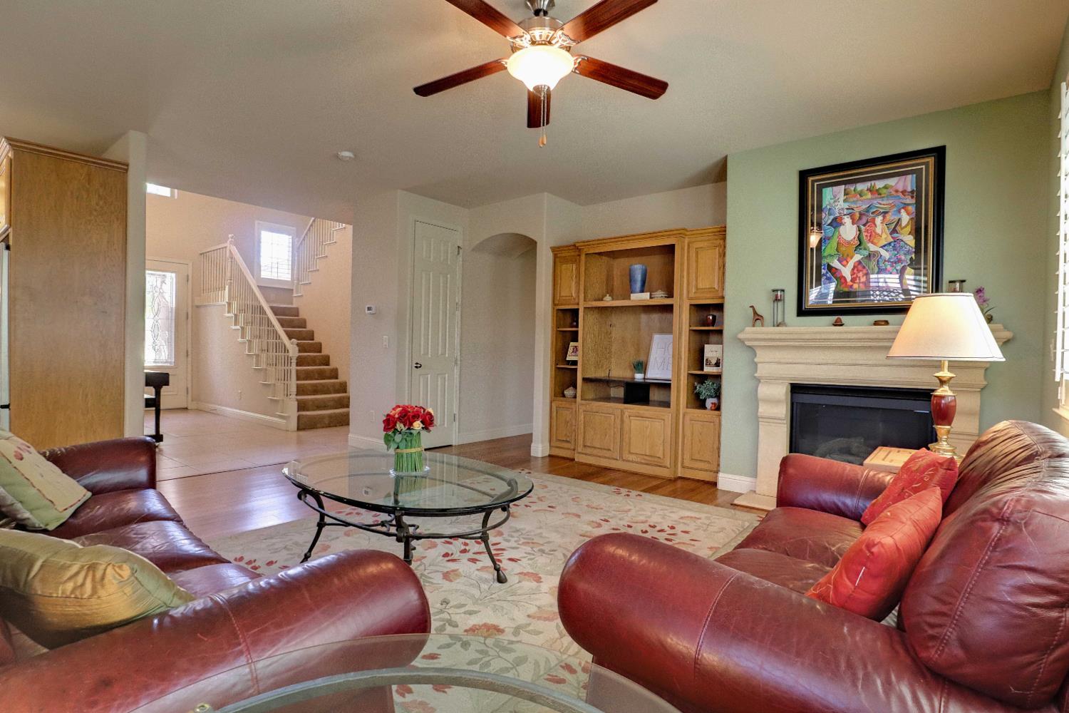 2591 E Powers Ave, Fresno, CA 93720