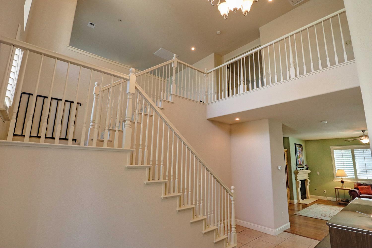 2591 E Powers Ave, Fresno, CA 93720