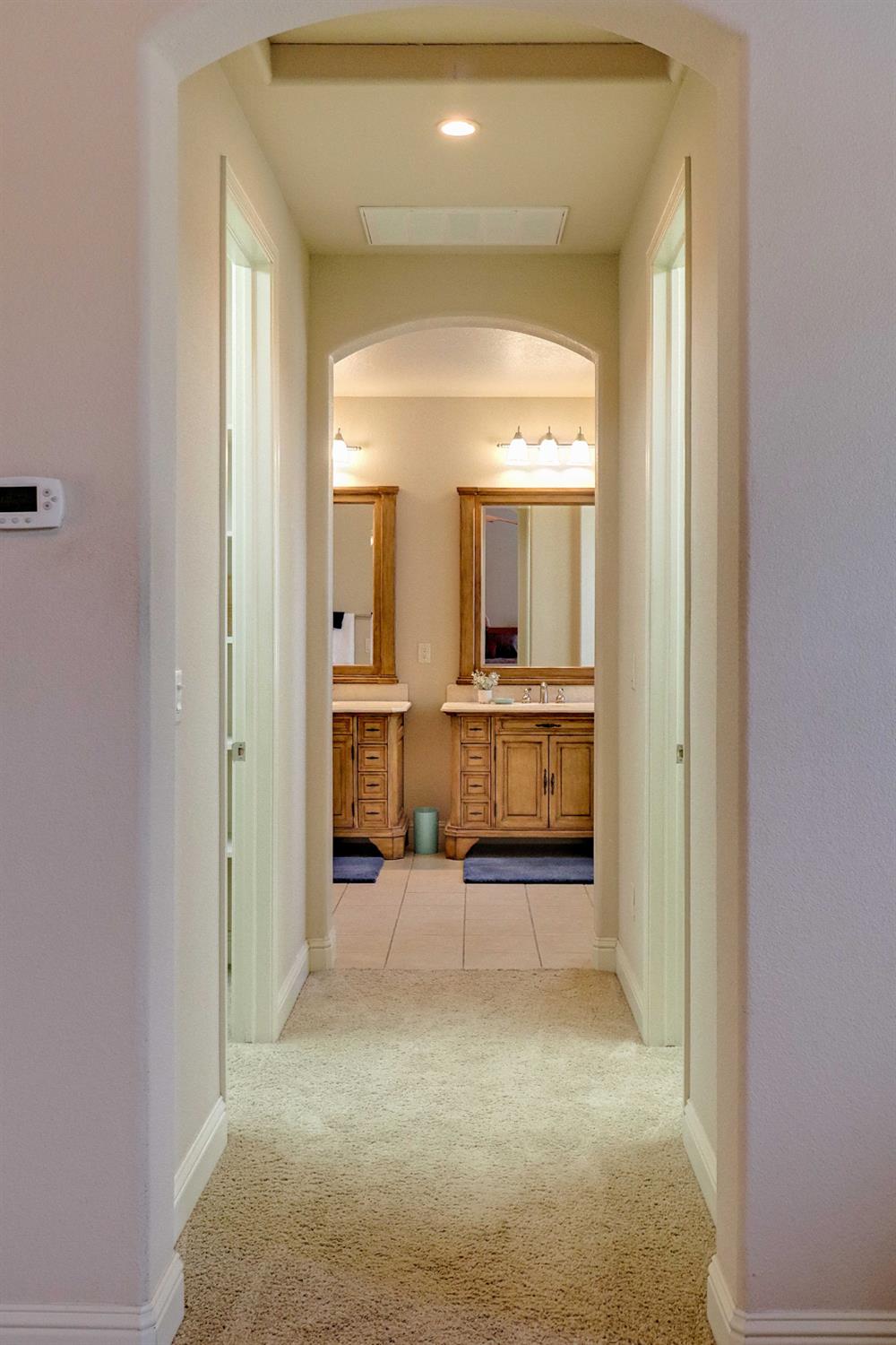 2591 E Powers Ave, Fresno, CA 93720