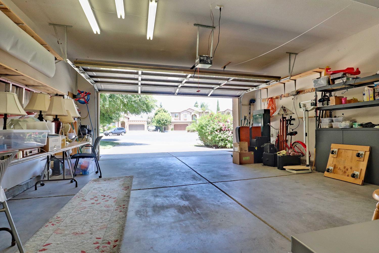 2591 E Powers Ave, Fresno, CA 93720