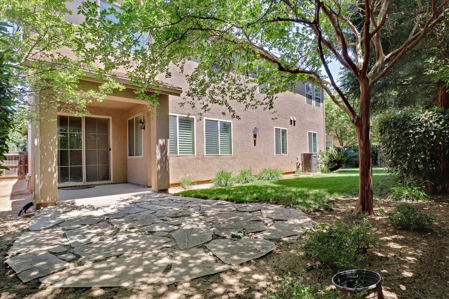 2591 E Powers Ave, Fresno, CA 93720