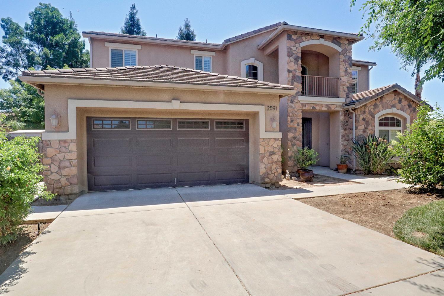 2591 E Powers Ave, Fresno, CA 93720