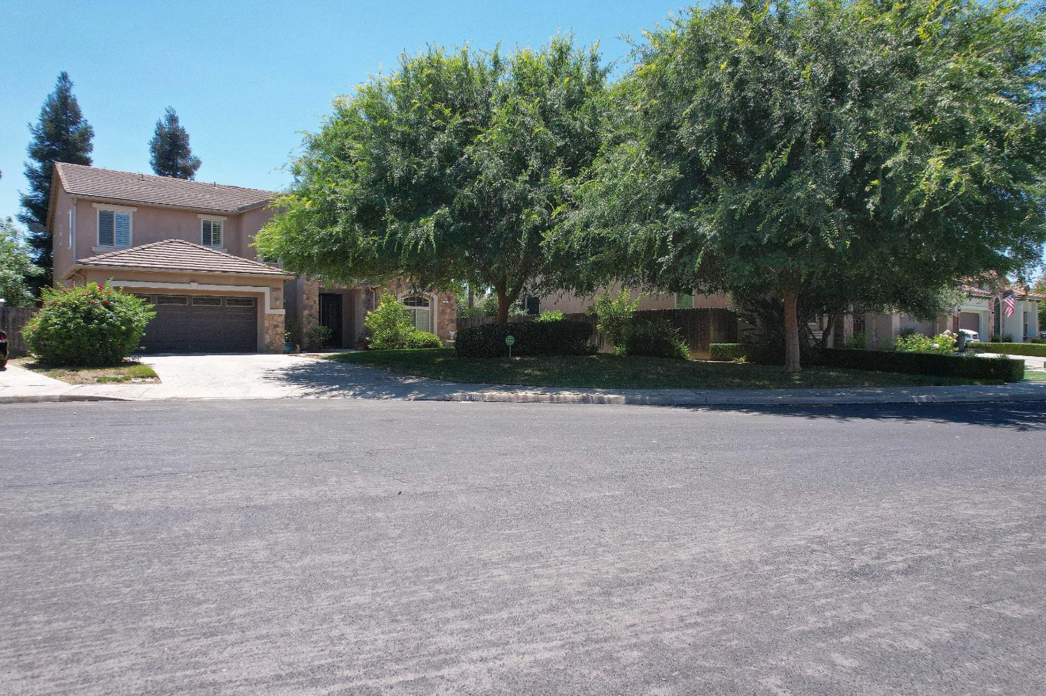 2591 E Powers Ave, Fresno, CA 93720