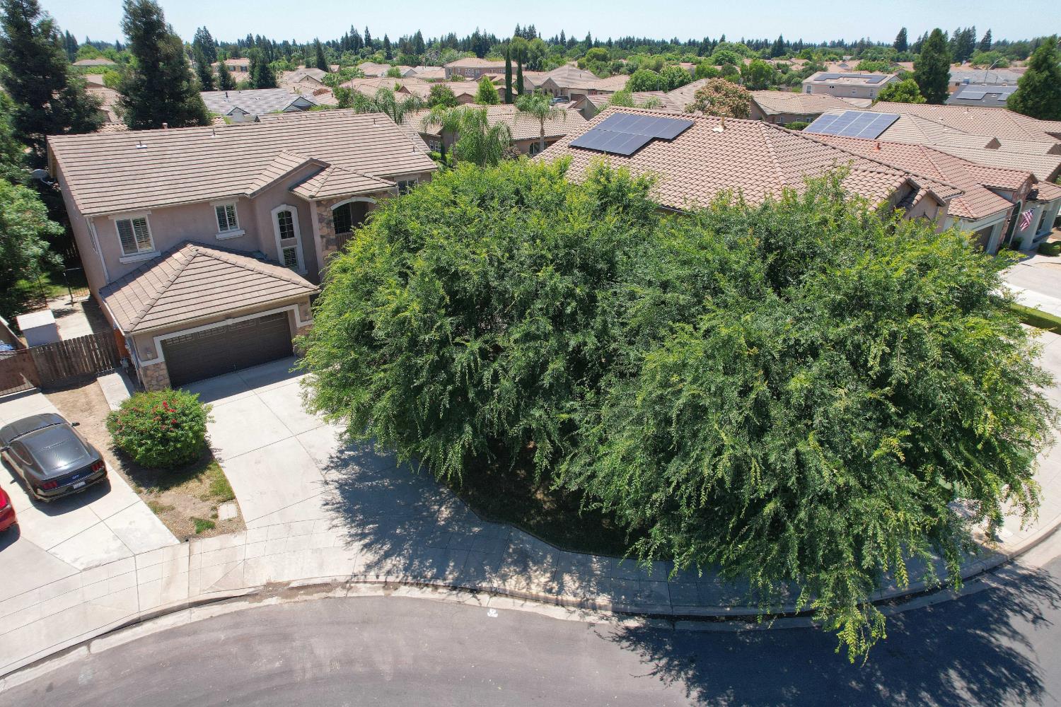 2591 E Powers Ave, Fresno, CA 93720