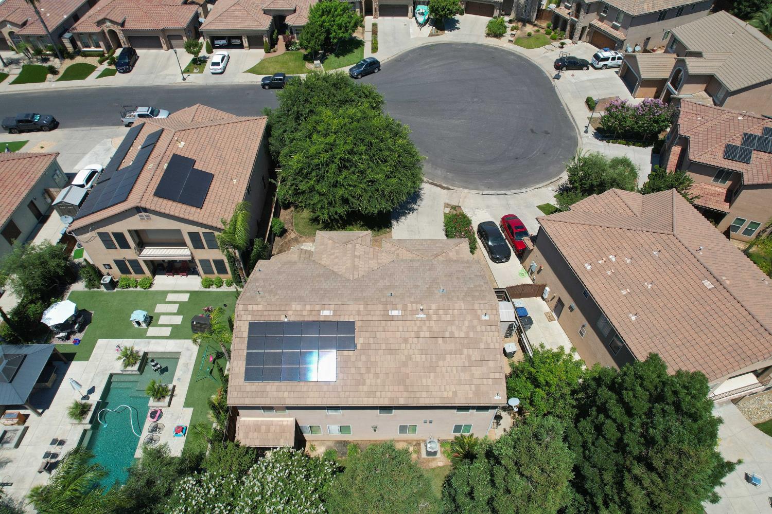 2591 E Powers Ave, Fresno, CA 93720