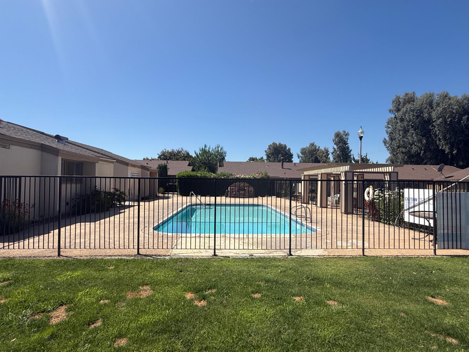 4654 N Chestnut Ave #152, Fresno, CA 93726